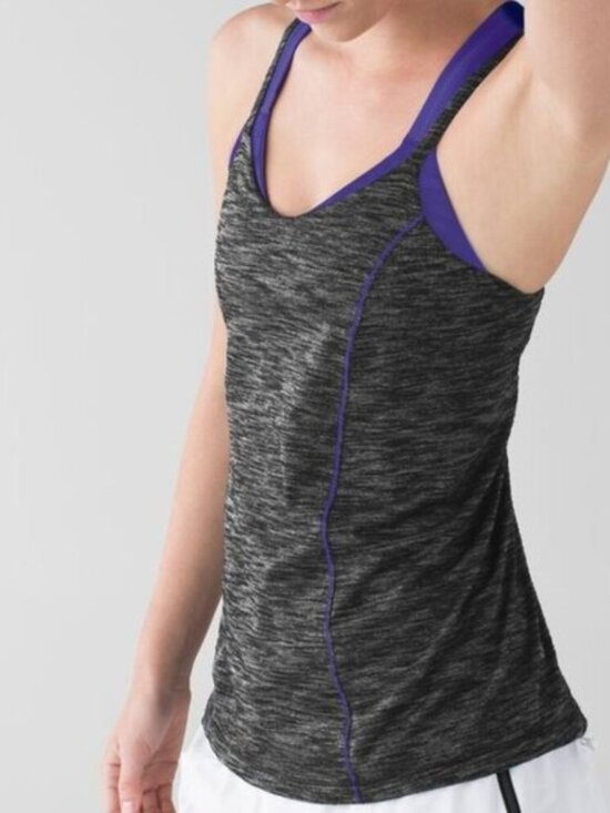 Tops - Lululemon Run For Gold Tank Size 6